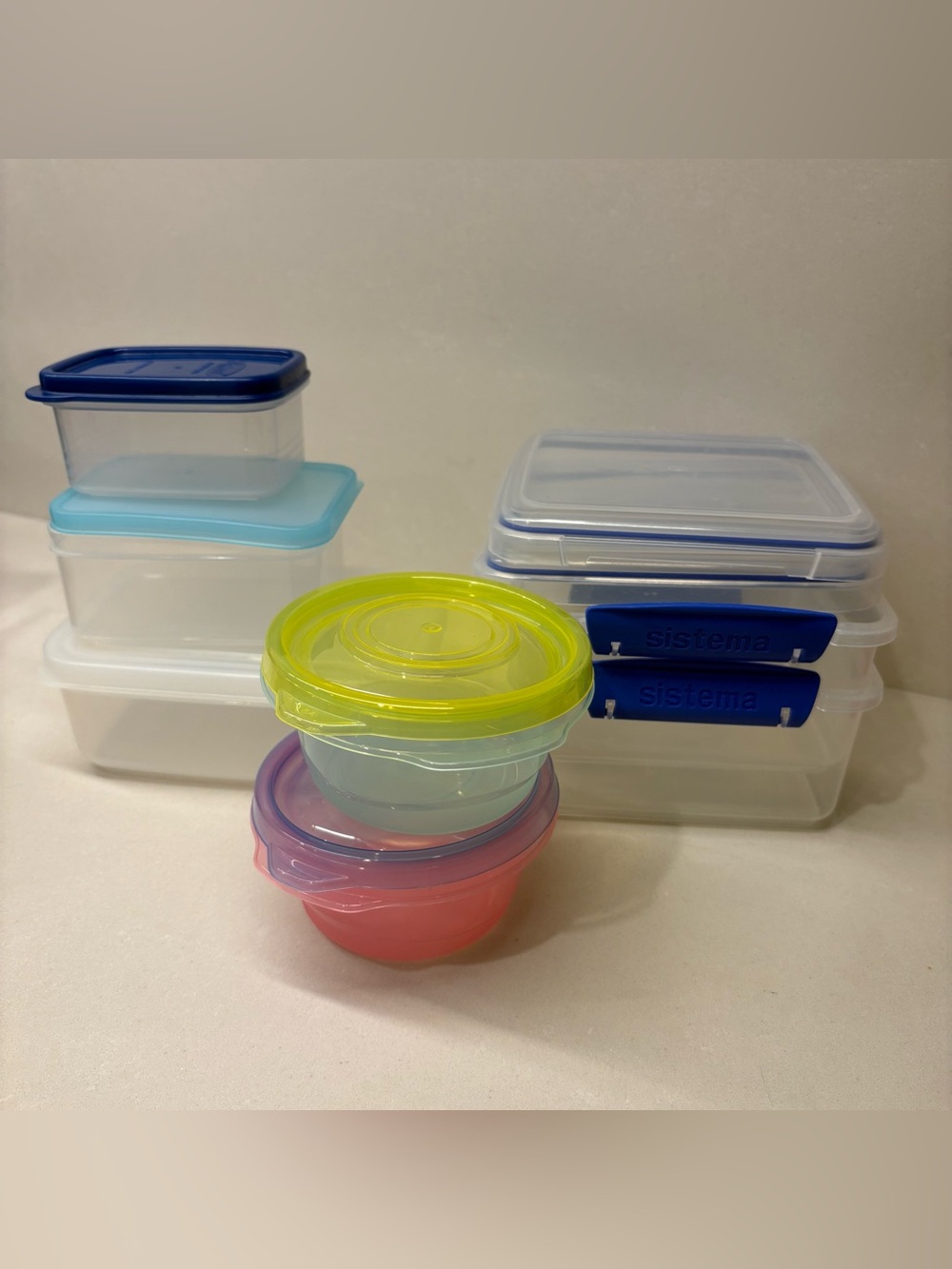 7 Piece Mixed Color Food Storage Containers - Multi-Color bundle